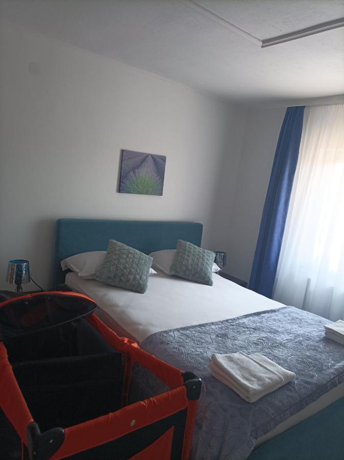 Arena Nikic Otel Ösek Dış mekan fotoğraf