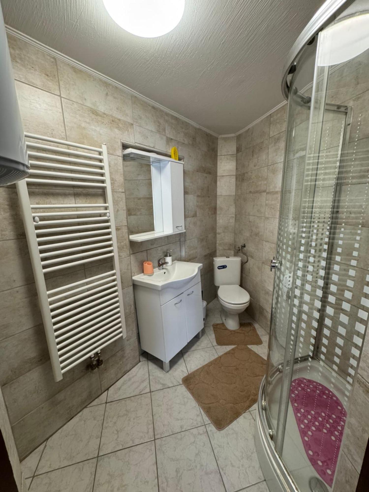 Arena Nikic Otel Ösek Dış mekan fotoğraf